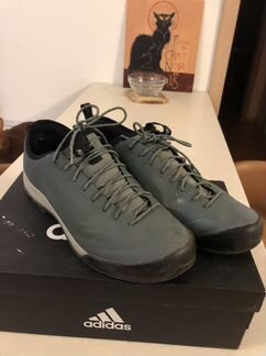 Кроссовки arcteryx