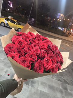 Букеты из 101 розы Букет роз Красные розы