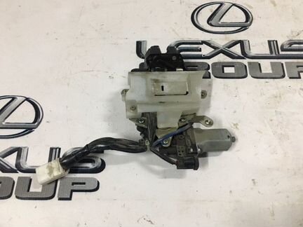Замок крышки багажника задний Lexus Rx400H MHU38