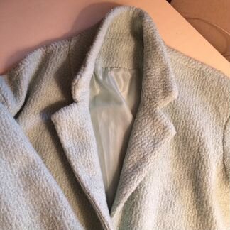 Мятное пальто