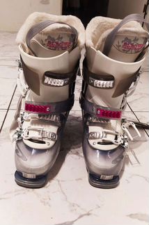 Горнолыжные ботинки женские