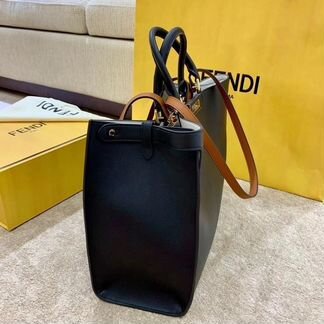 Сумка Fendi Peekaboo Iseeu