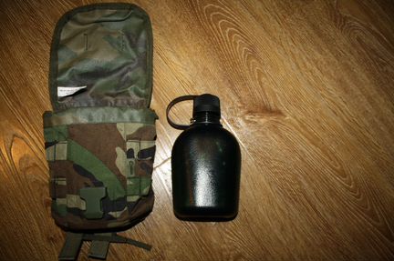 Фляжка с чехлом