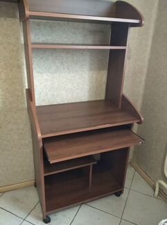 Стол компьютерный