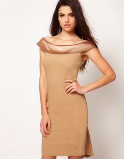 Стильное платье цвета кэмел