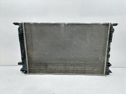 Радиатор двс Audi Q5 3.2 FSI 2010