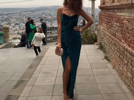 Бархатное вечернее платье