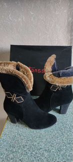 Зимние женские сапоги 38 новые