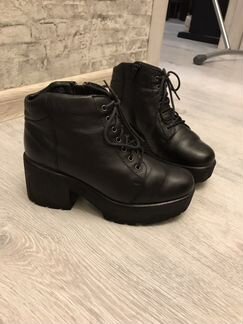 Ботинки женские