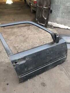 Дверь правая передняя Мерседес (124 с85 по 95г)